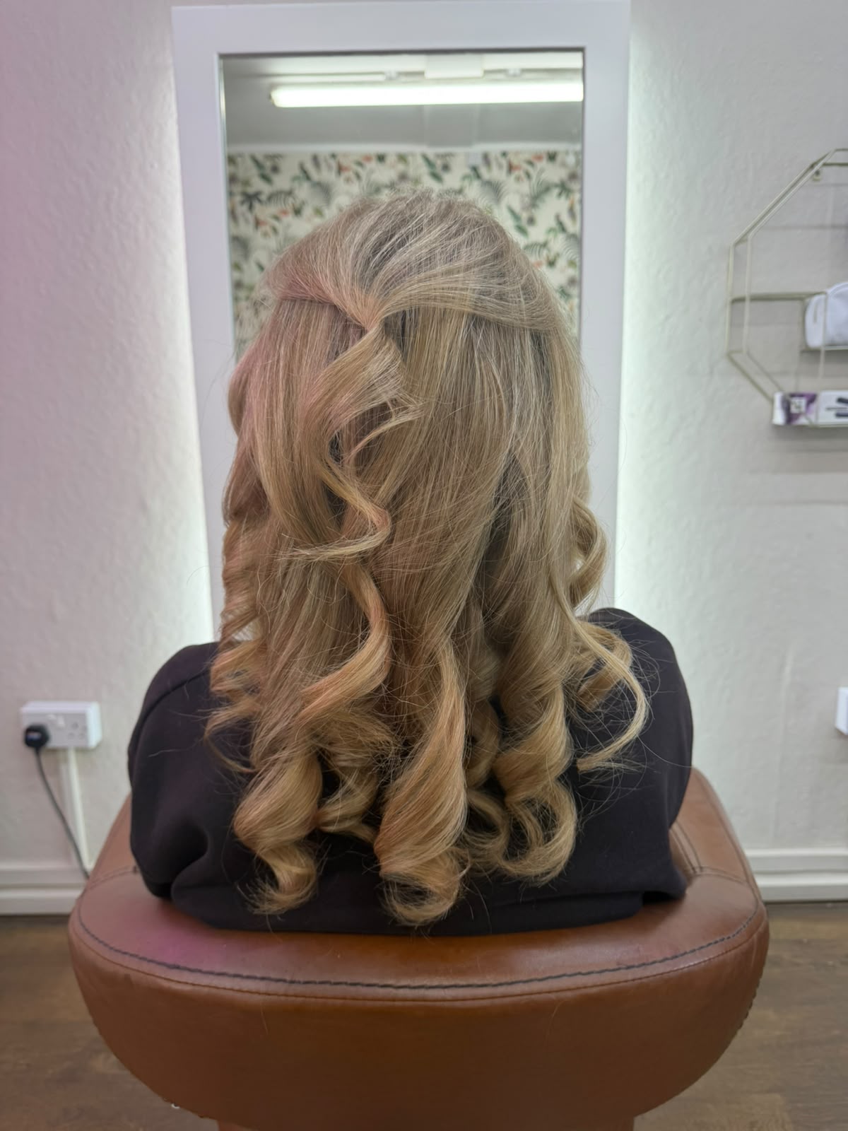 Curly blow dry