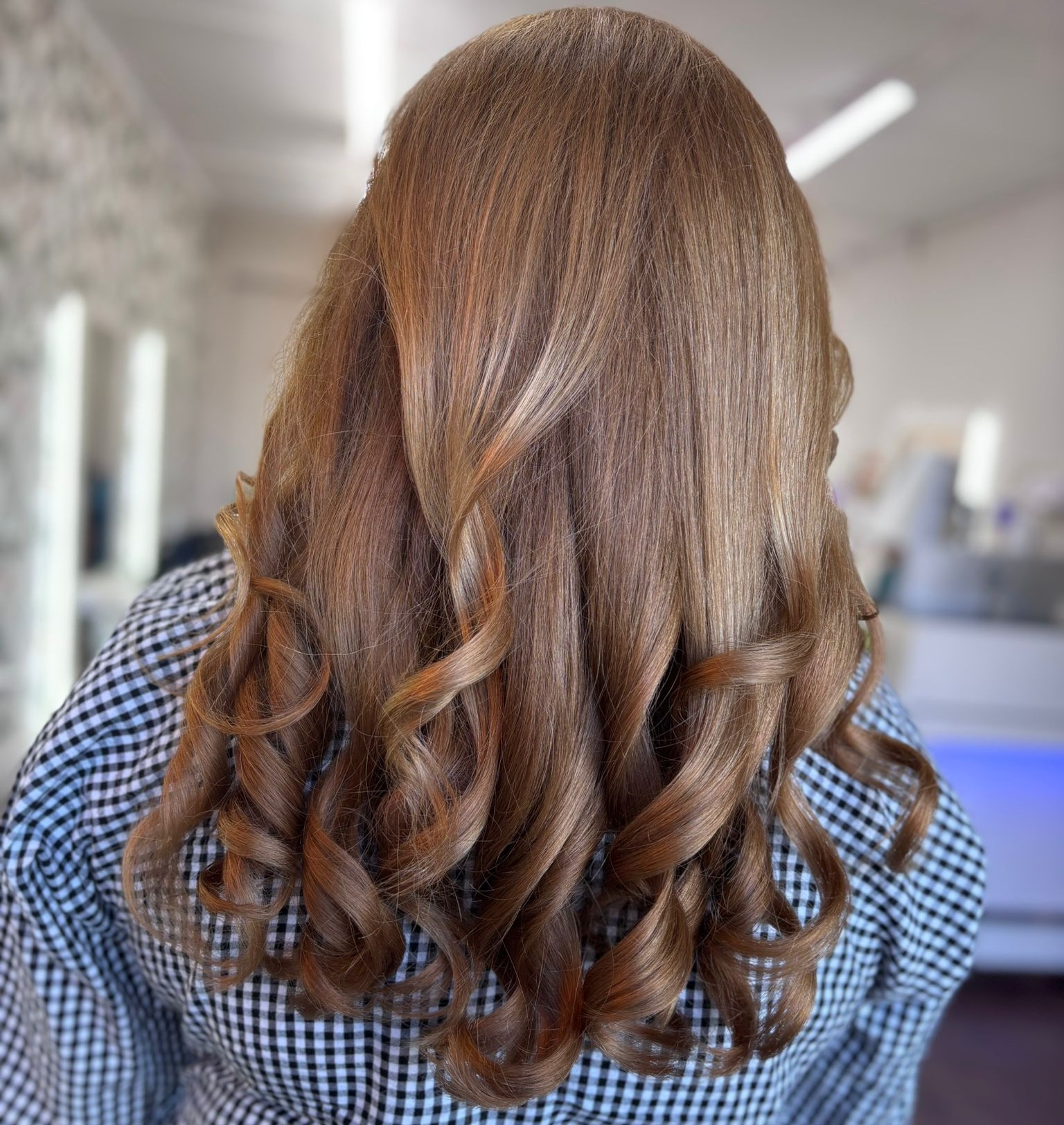 curly blow dry with Skye Apprentice