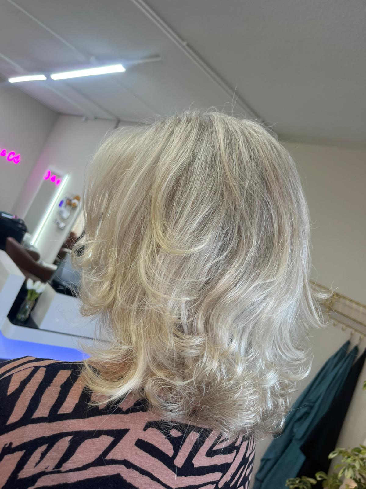 cut and flicky blow dry Hannah hair stylist