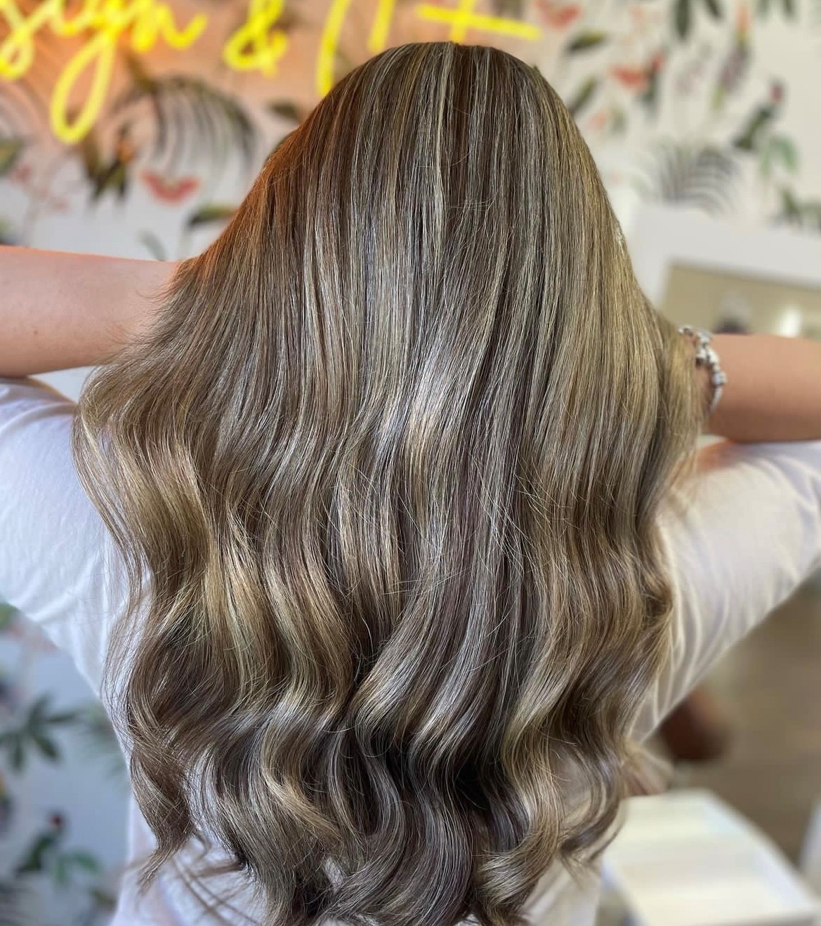 Full head highlights and curls 